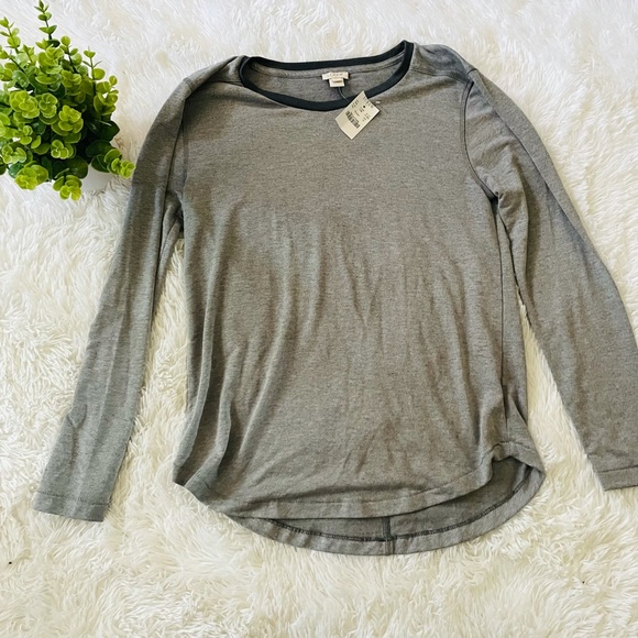 J. Crew Tops - J.Crew long sleeve top